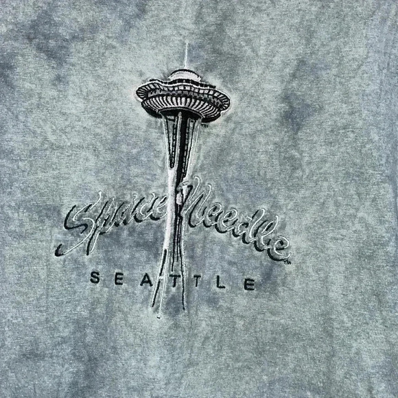 Anvil Space Needle Seattle Tee- 2X - Picture 2 of 3